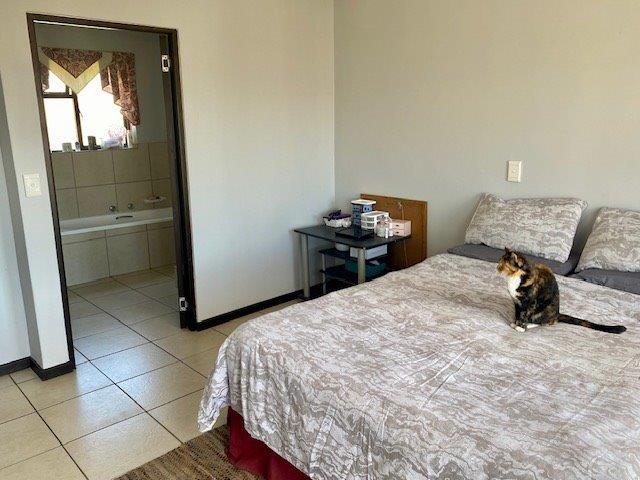 3 Bedroom Property for Sale in Santini Village Western Cape